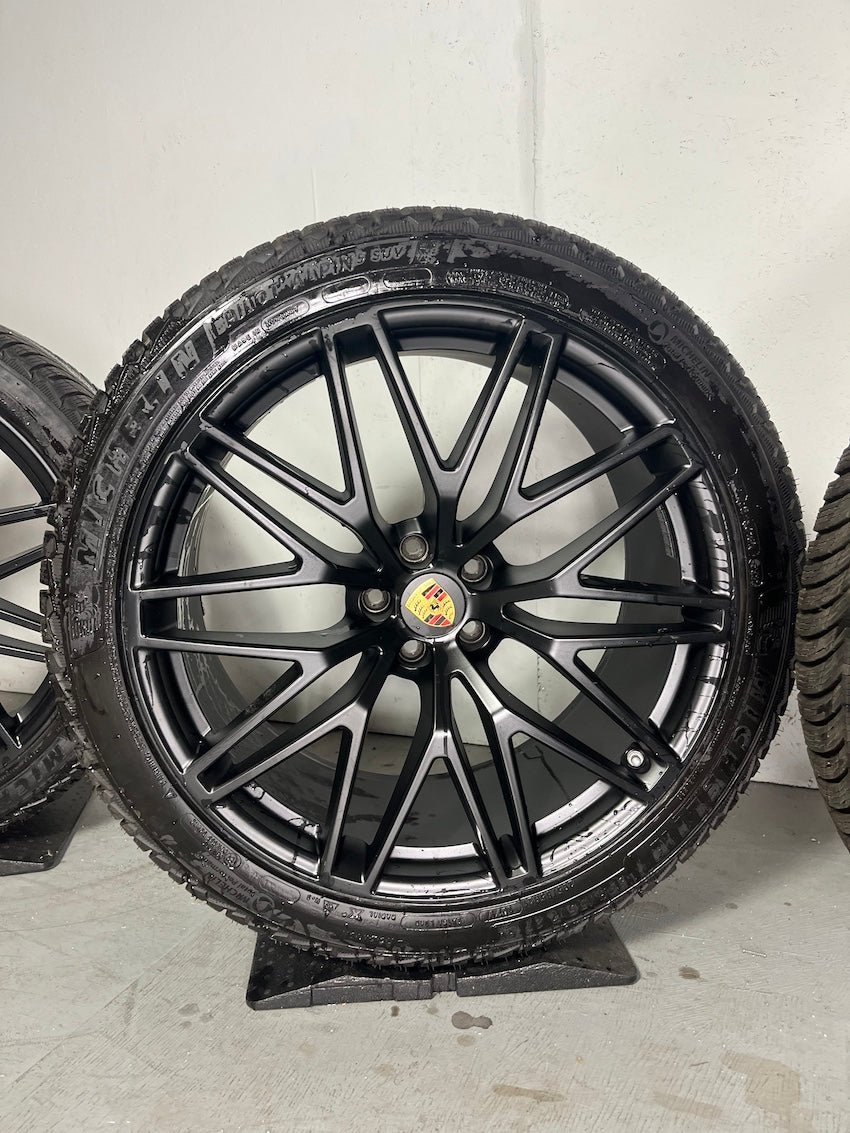 Porsche Macan III 21 Zoll RS Spyder Winter Räder Michelin DOT 2022 8mm