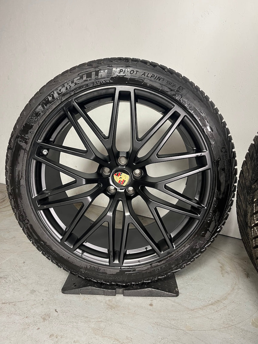 Porsche Macan III 21 Zoll RS Spyder Winter Räder Michelin DOT 2022 8mm