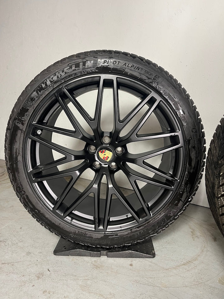 Porsche Macan III 21 Zoll RS Spyder Winter Räder Michelin DOT 2022 8mm