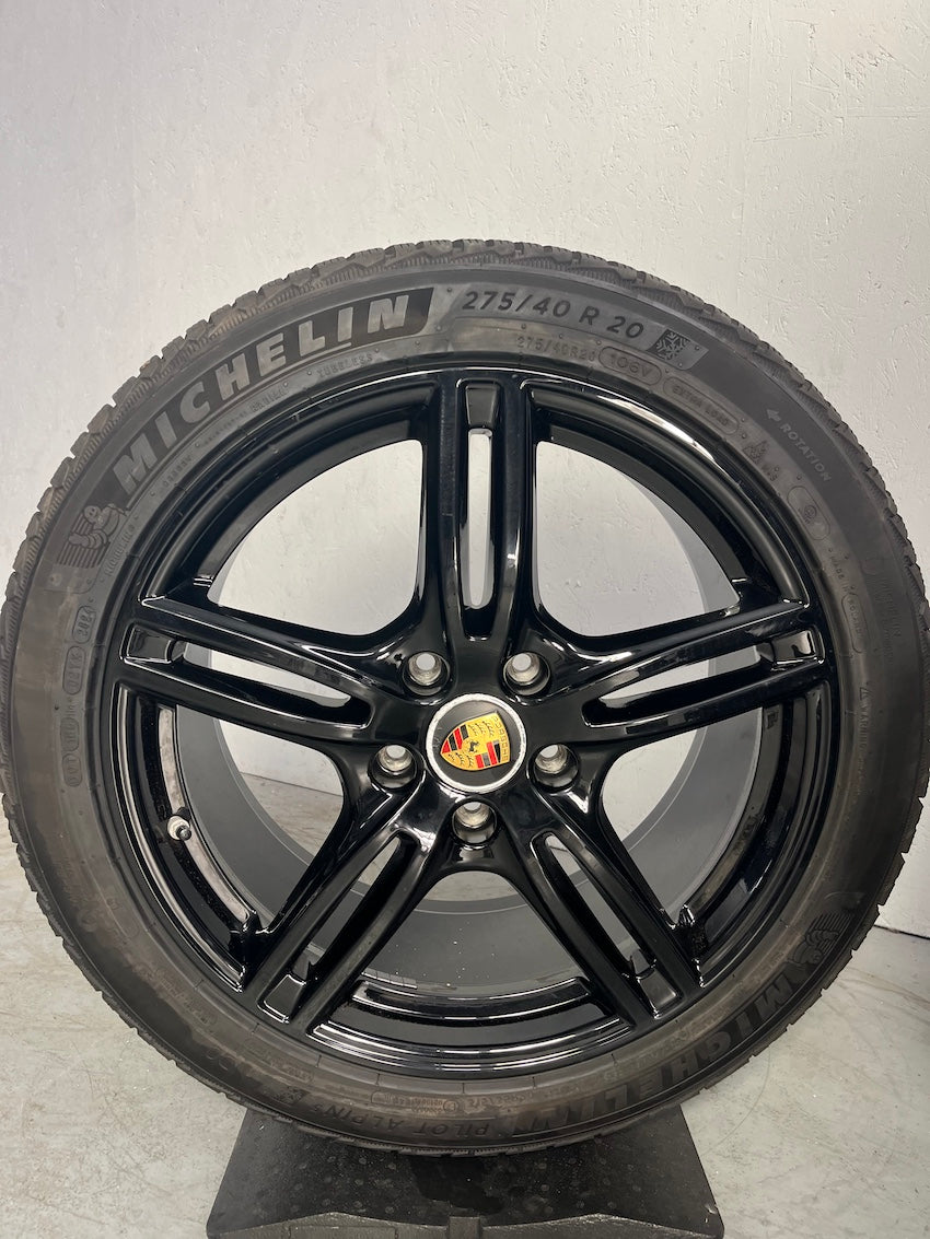 Porsche Panamera 971 20 Zoll Turbo 971 Winter Michelin DOT2024 neue Reifen
