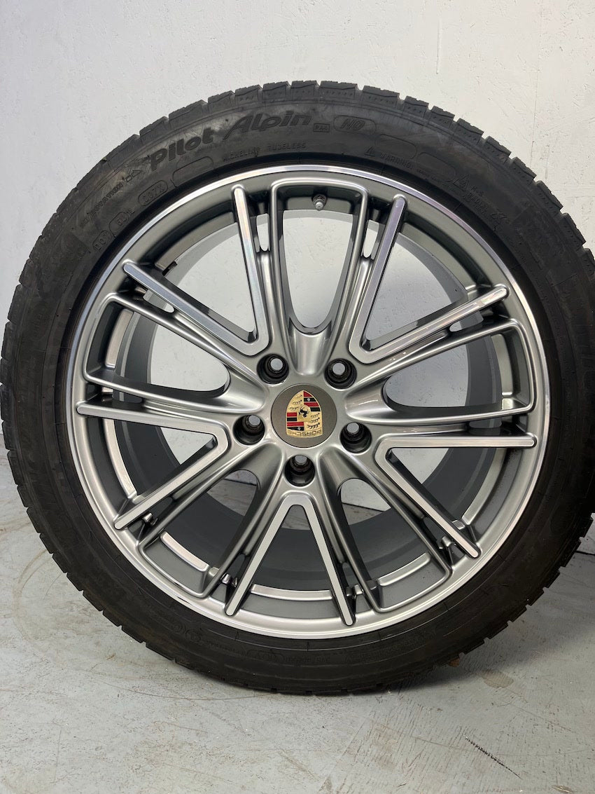 Porsche Panamera 971 20 Zoll  Exclusive Design WINTERRÄDER Michelin