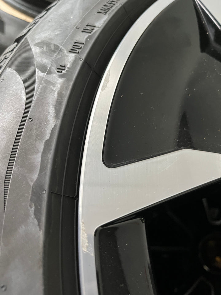 Porsche Taycan 20 Zoll TURBO AERO DESIGN Winter DOT2022 Pirelli 6,5mm