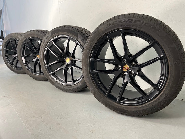 Porsche Macan III 20 Zoll Macan S Winter Räder PIRELLI nur 800KM DOT2023