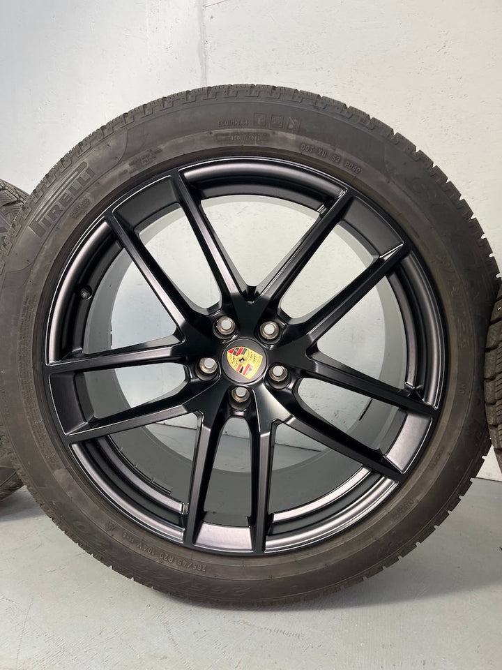 Porsche Macan III 20 Zoll Macan S Winter Räder PIRELLI nur 800KM DOT2023