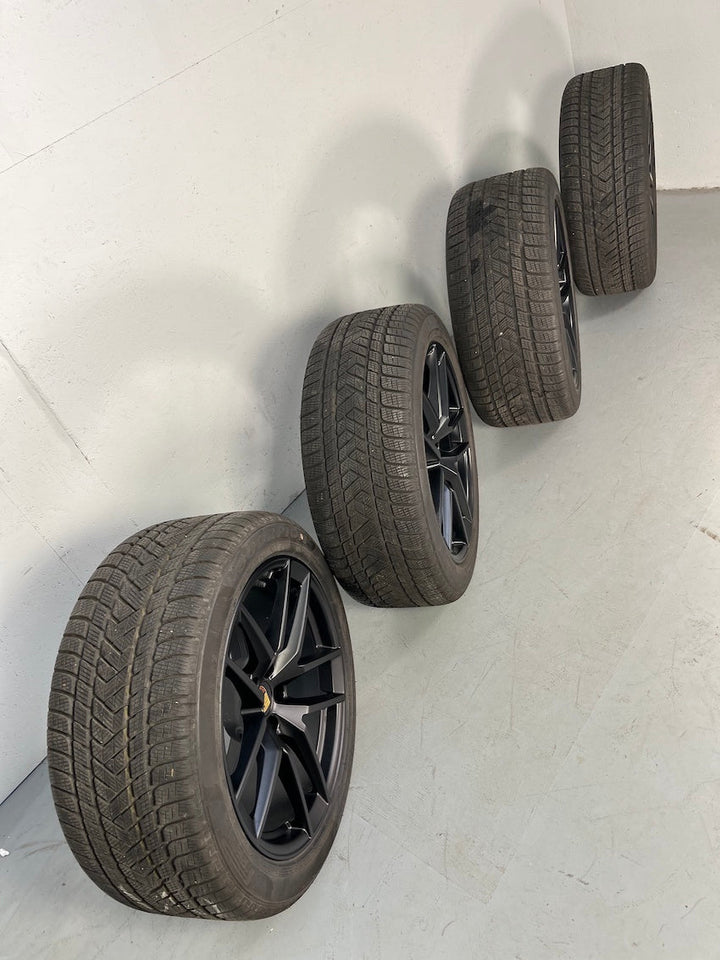 Porsche Macan III 20 Zoll Macan S Winter Räder PIRELLI nur 800KM DOT2023