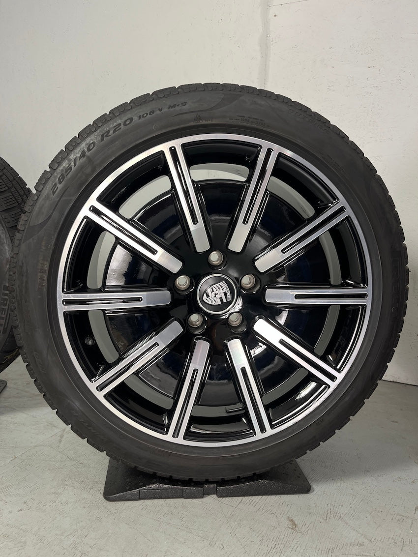 Porsche Taycan 20 Zoll Sport Aero Winterräder Pirelli MwSt. DOT2023 7,5mm