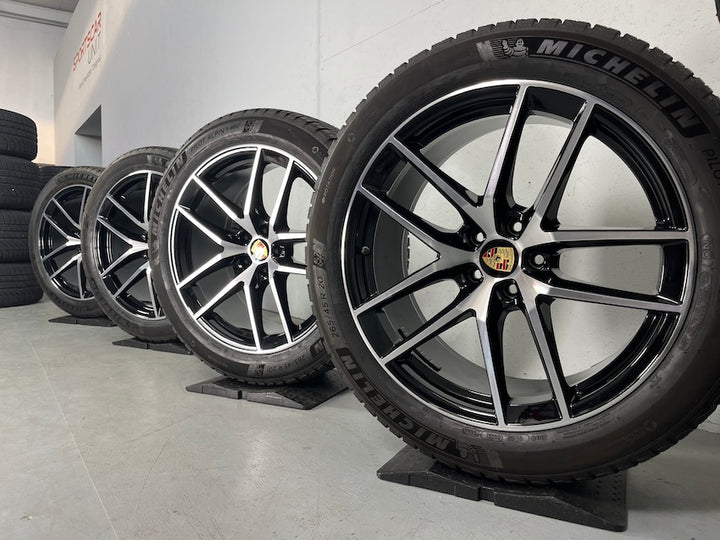 Porsche Macan III S 20“ WINTER RÄDER Michelin TOP MwSt.awb.