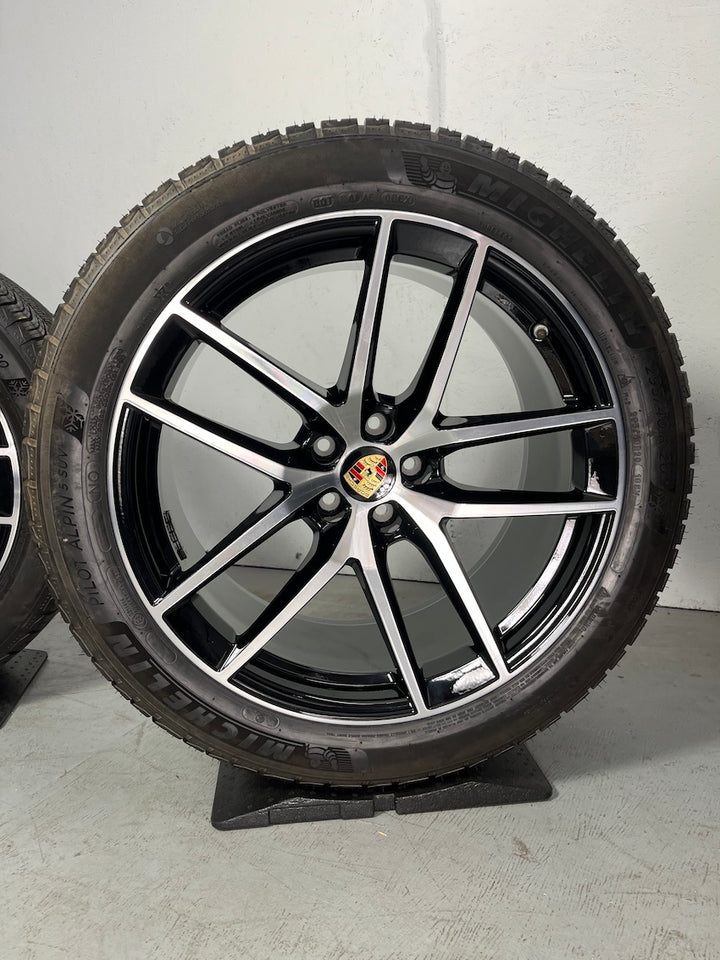 Porsche Macan III S 20“ WINTER RÄDER Michelin TOP MwSt.awb.