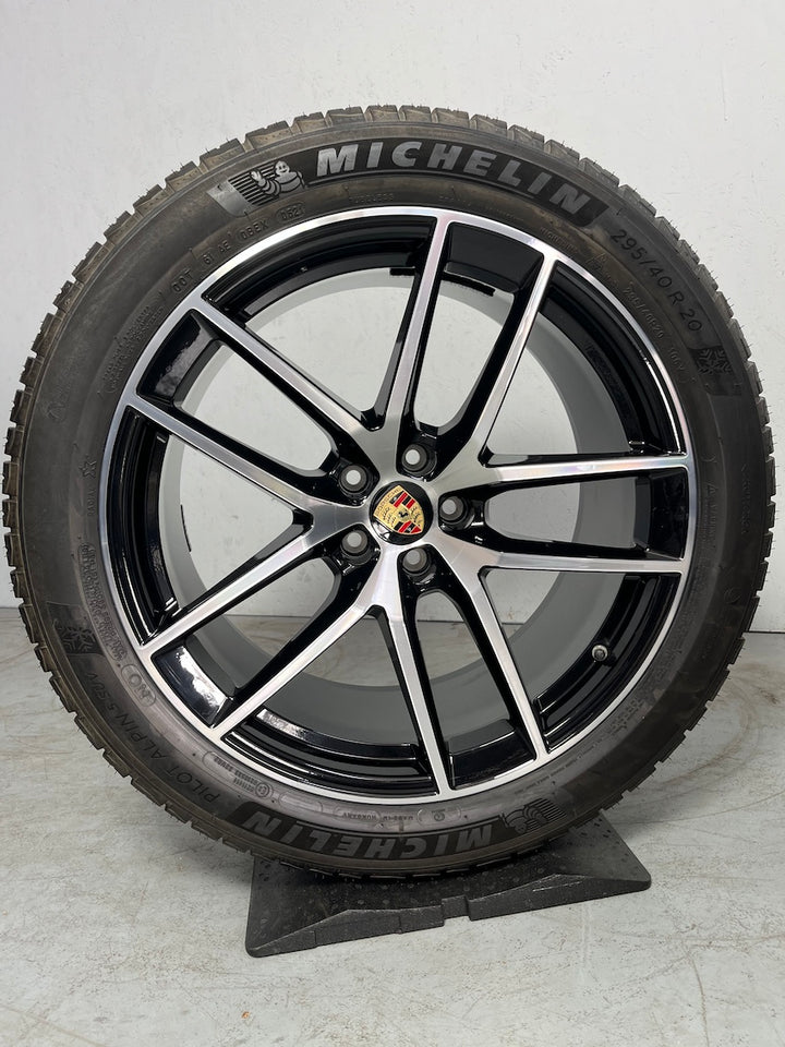 Porsche Macan III S 20“ WINTER RÄDER Michelin TOP MwSt.awb.