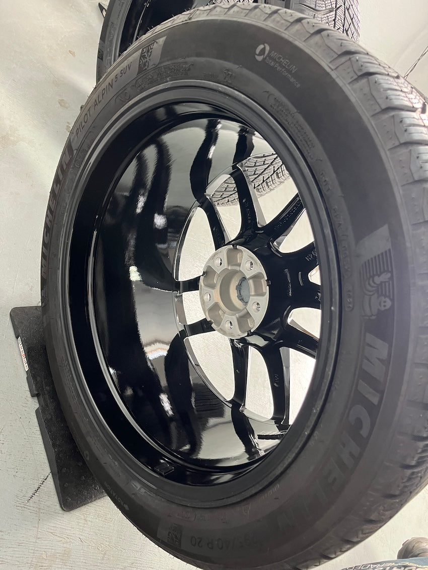Porsche Macan III S 20“ WINTER RÄDER Michelin TOP MwSt.awb.