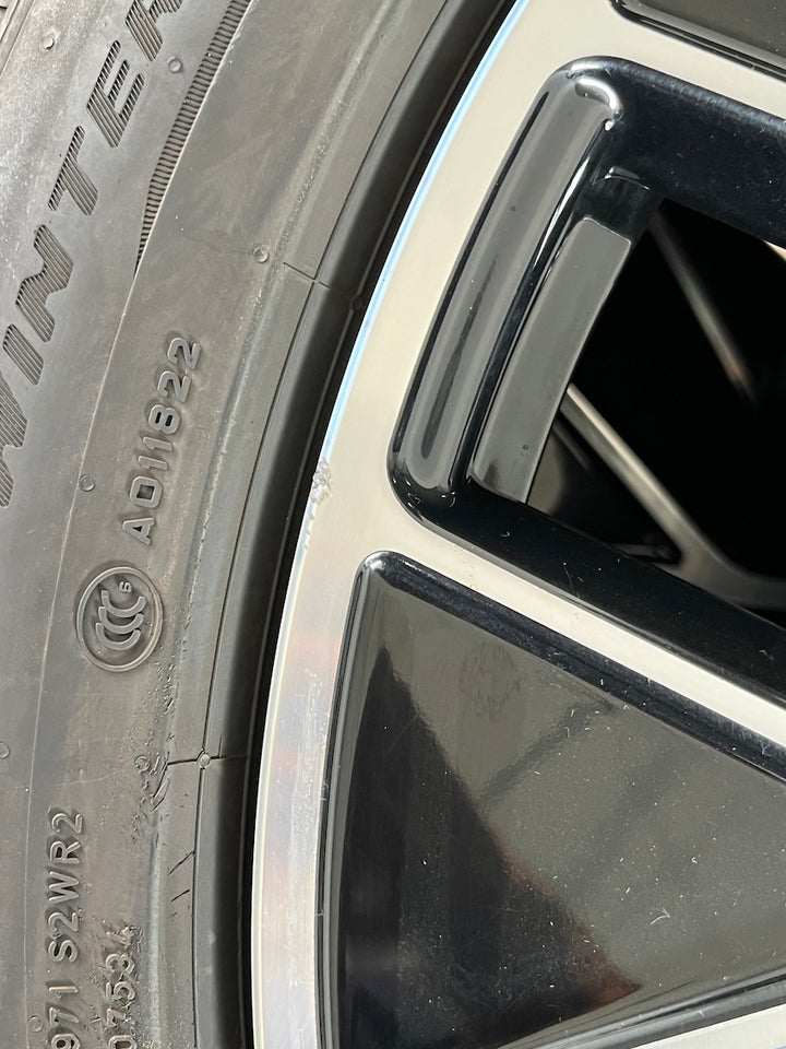 Porsche Taycan 20 Zoll TURBO AERO Winterräder Pirelli DOT2022/23 6,5-7mm