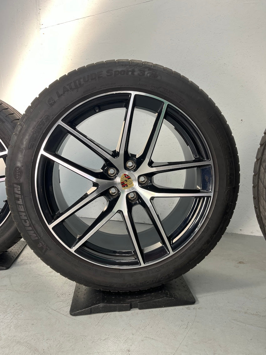 Porsche Macan III 20 Zoll Macan S Sommer Räder Michelin DOT2023 7mm
