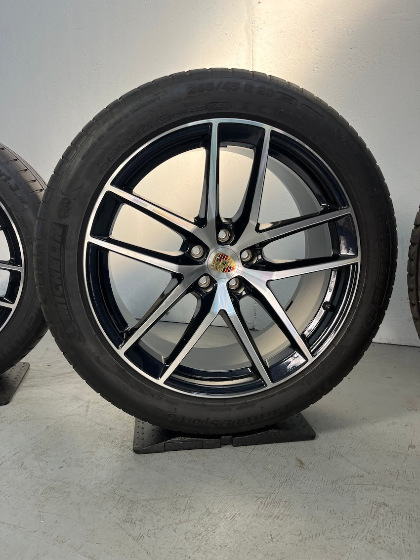 Porsche Macan III 20 Zoll Macan S Sommer Räder Michelin DOT2023 7mm