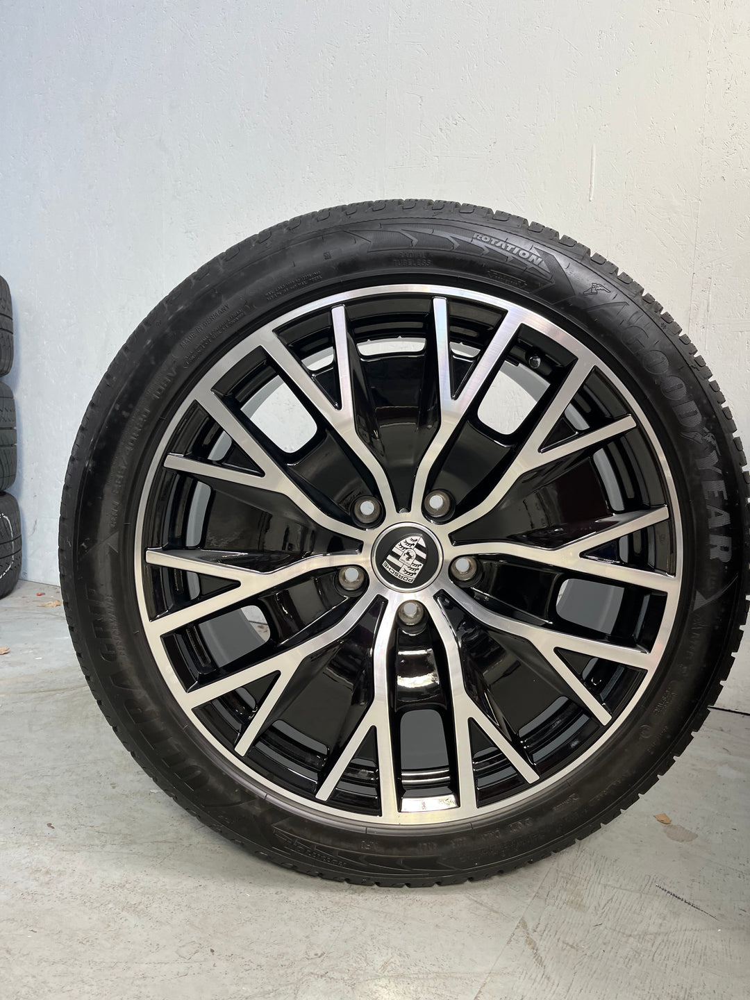 Porsche Taycan 20 Zoll TURBO S AERO Winterräder NUR 700 KM DOT2021