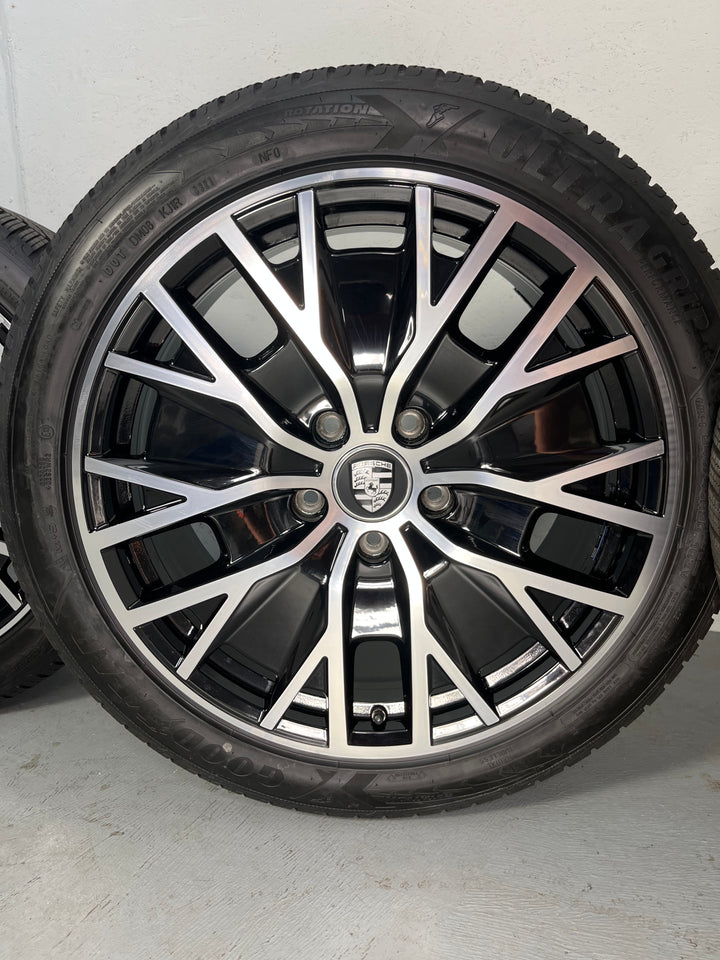 Porsche Taycan 20 Zoll TURBO S AERO Winterräder NUR 700 KM DOT2021