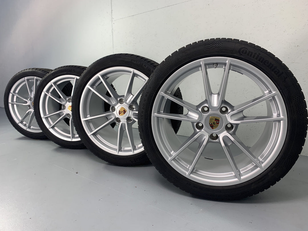 Porsche 992.1 19/20 Zoll Winterräder Continental NUR 500KM DOT2022
