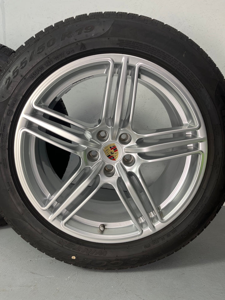 Porsche Macan 19 Zoll Winter Räder Pirelli ORIGINAL PORSCHE 6,5-7mm