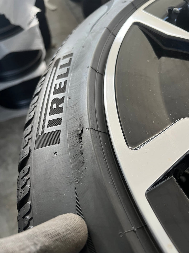 Porsche Taycan 20 Zoll TURBO AERO DESIGN Winterräder 1100Km DOT2021 Pirelli