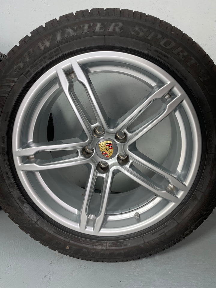 Porsche Macan II 19 Zoll Winter Räder Dunlop 1700Km DOT2019