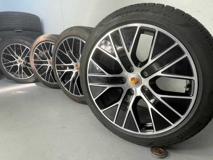 Porsche Taycan J1 20 Zoll TURBO AERO Winterräder Pirelli 2023 NEU