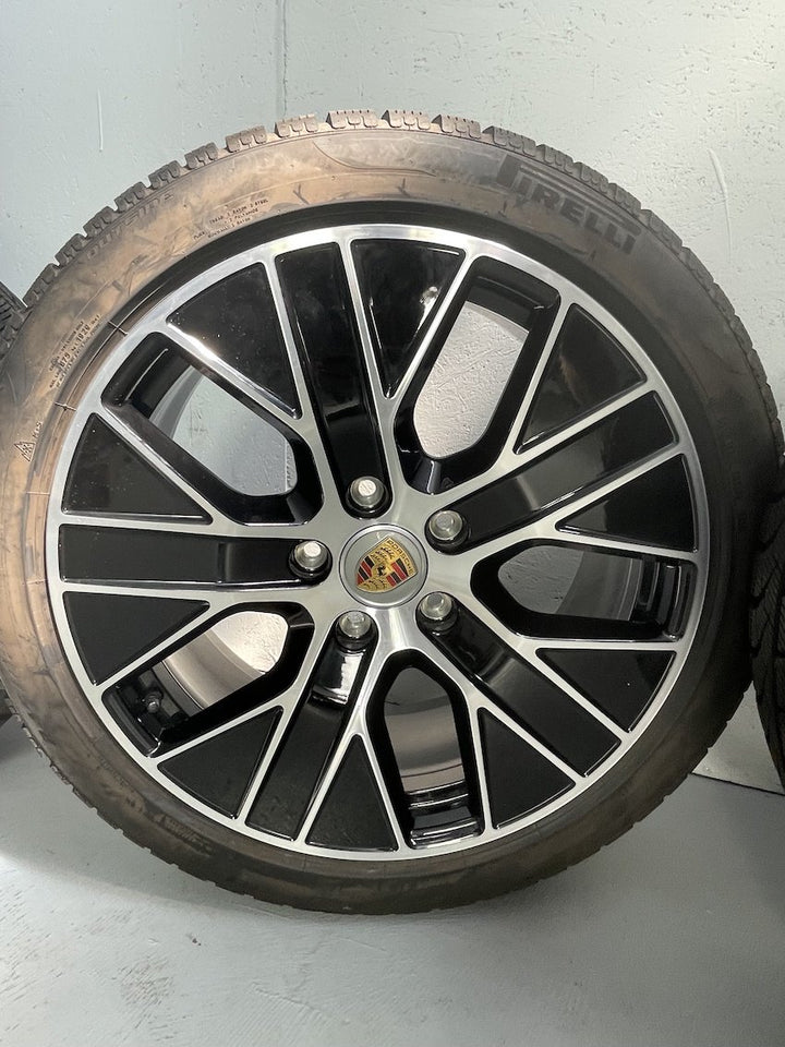 Porsche Taycan 20 Zoll TURBO AERO Winterräder Pirelli TOP