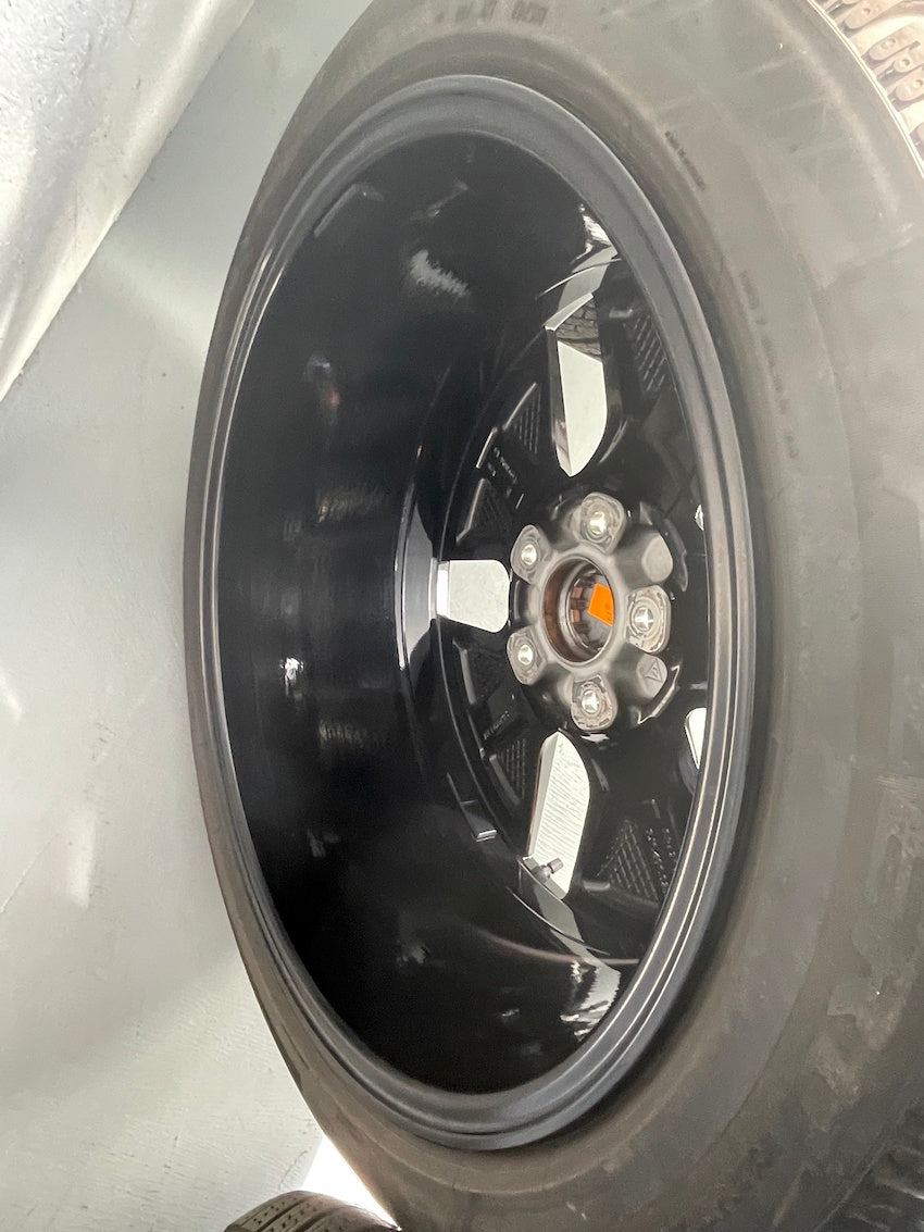 Porsche Taycan J1 20 Zoll TURBO AERO Winterräder Pirelli 2023 NEU
