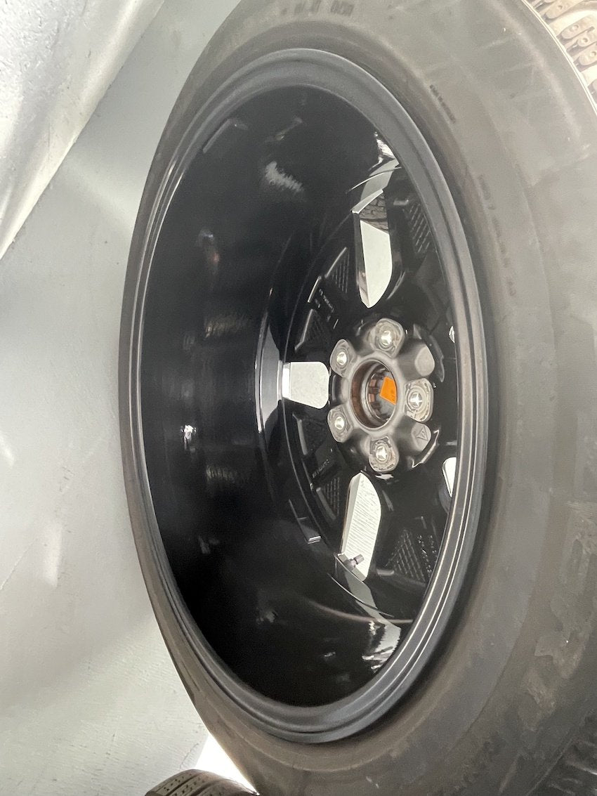 Porsche Taycan 20 Zoll TURBO AERO Winterräder Pirelli TOP