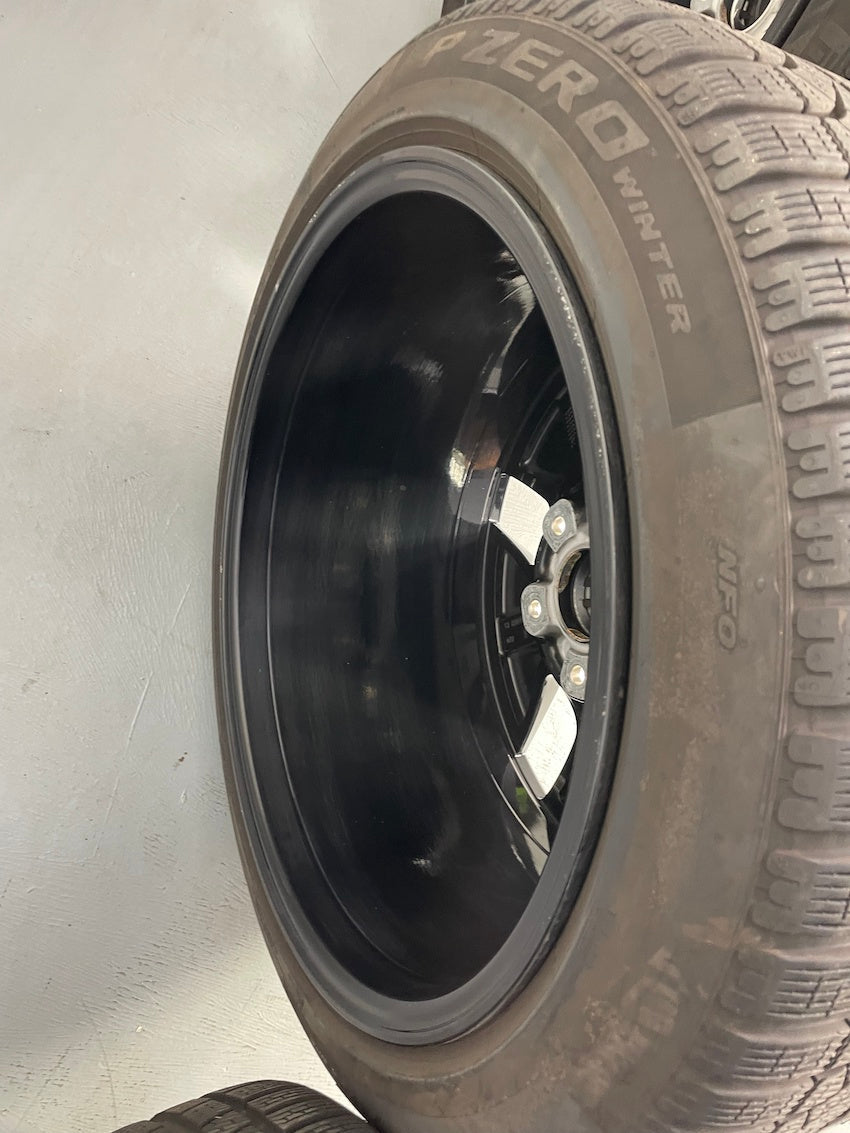 Porsche Taycan 20 Zoll TURBO AERO Winter Räder Pirelli 1100Km DOT2020