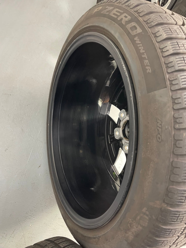 Porsche Taycan 20 Zoll TURBO AERO Winterräder Pirelli DOT 2023 TOP