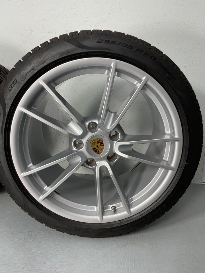 Porsche 992 19/20 Zoll Carrera C4 C2 4S Winter Pirelli 7,5mm DOT2019