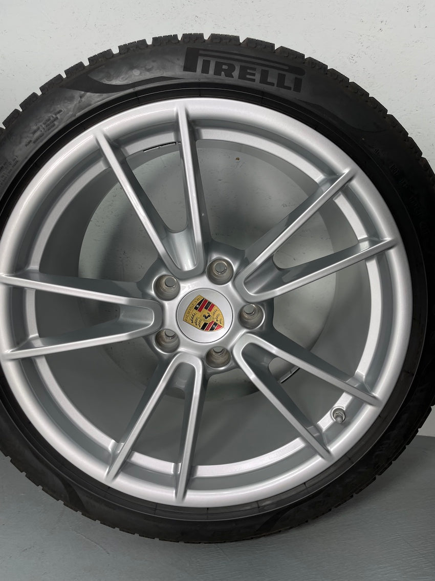 Porsche 992 19/20 Zoll Carrera C4 C2 4S Winter Pirelli 7,5mm DOT2019