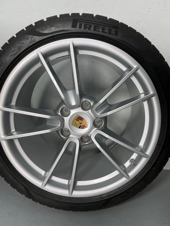 Porsche 992 19/20 Zoll Carrera C4 C2 4S Winter Pirelli 7,5mm DOT2019