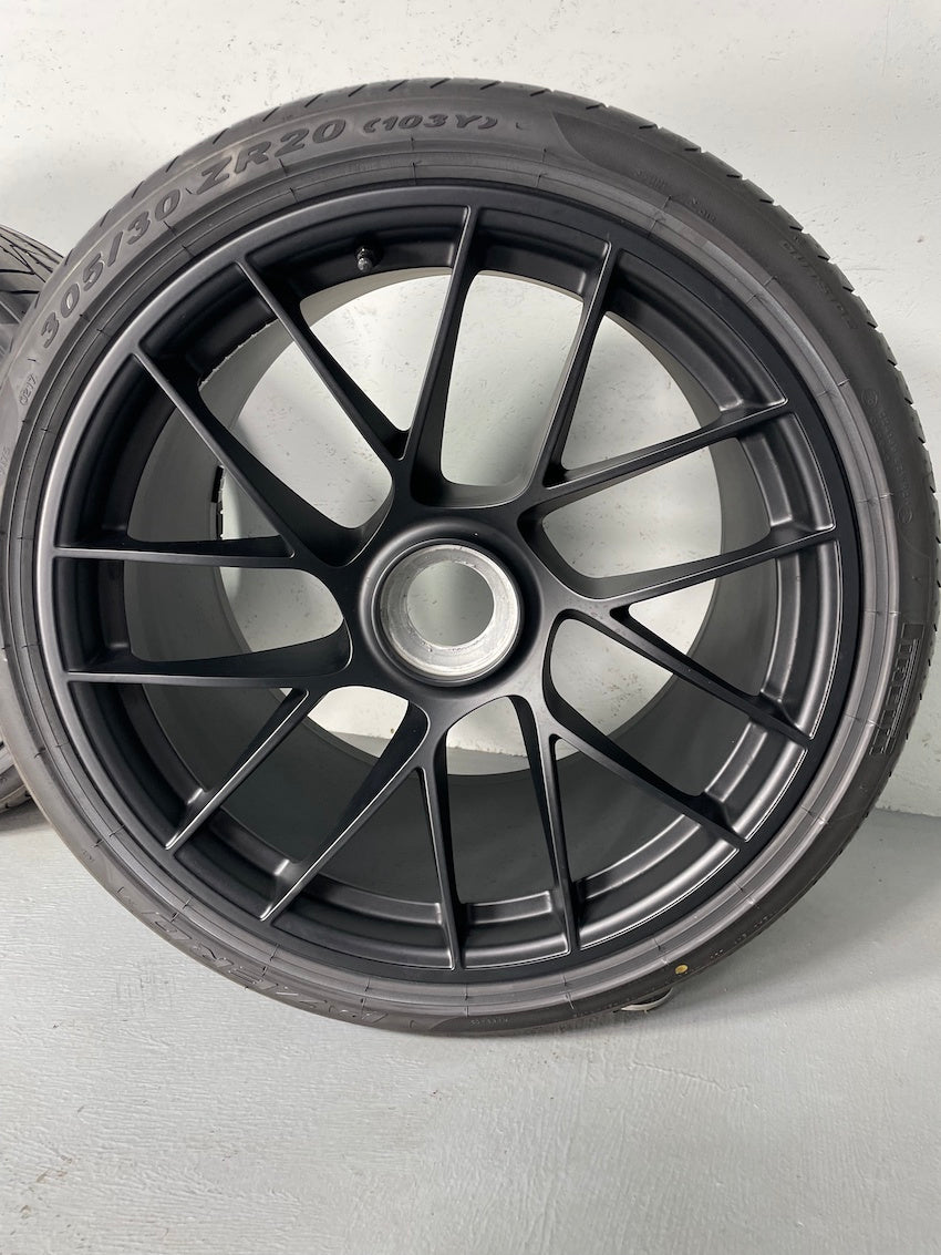 PORSCHE 991.2 20 ZOLL GTS Sommer Pirelli P-Zero N-1 TOP