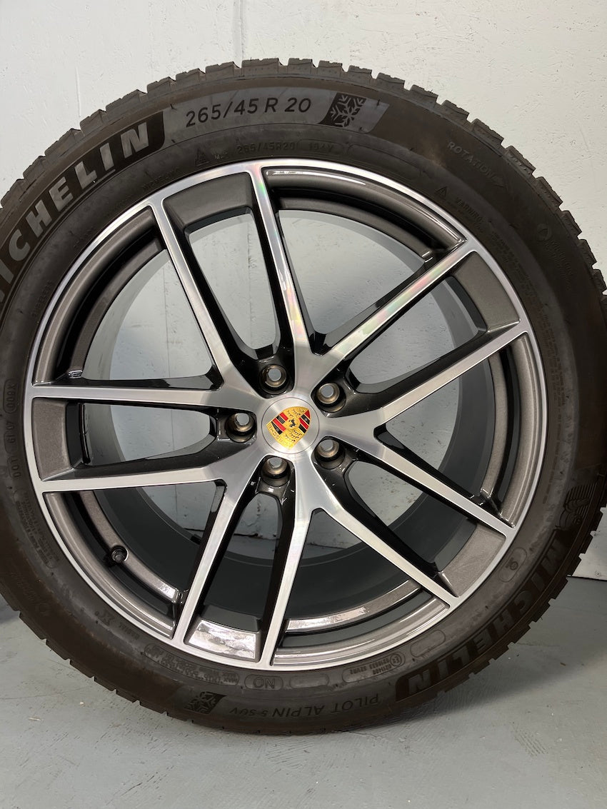 Porsche Macan III Macan S WINTER RÄDER Michelin nur 1900Km DOT2022