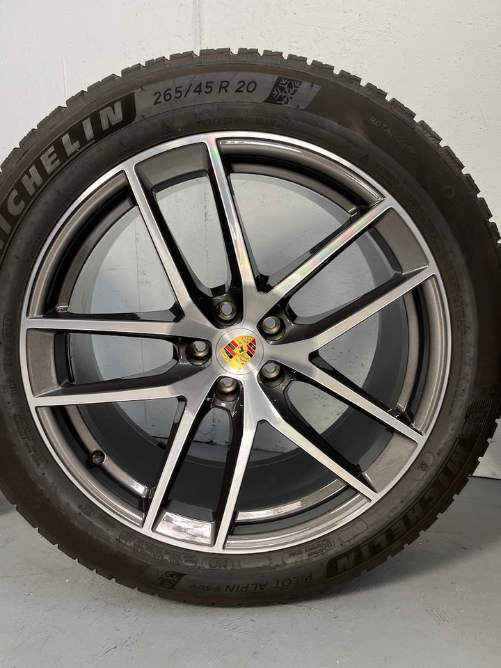 Porsche Macan III Macan S WINTER RÄDER Michelin nur 1900Km DOT2022
