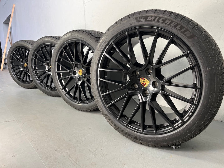 Porsche Cayenne E3 9Y0 21 Zoll RS Spyder Winter Räder Michelin NEU