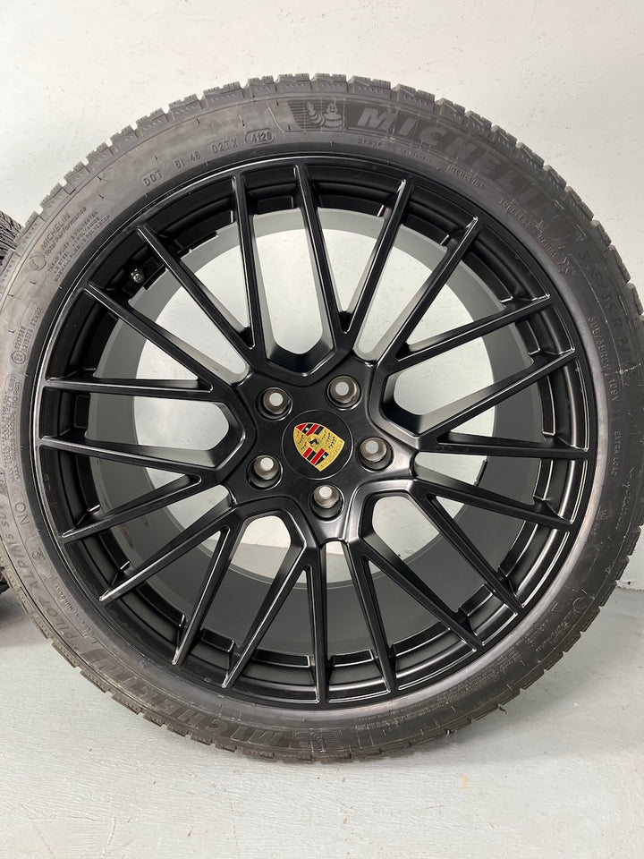 Porsche Cayenne E3 9Y0 21 Zoll RS Spyder Winter Räder Michelin NEU