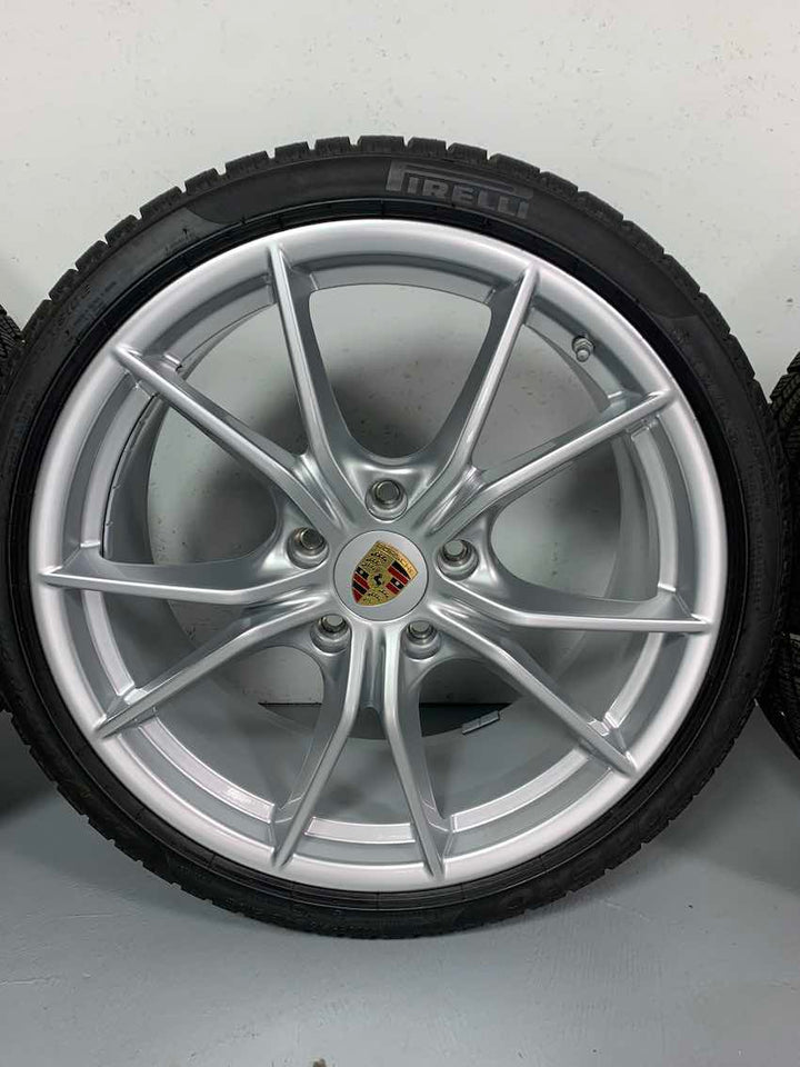 Porsche 991.2 20 Zoll Carrera S Winter Räder Pirelli 4S C4 6-7mm