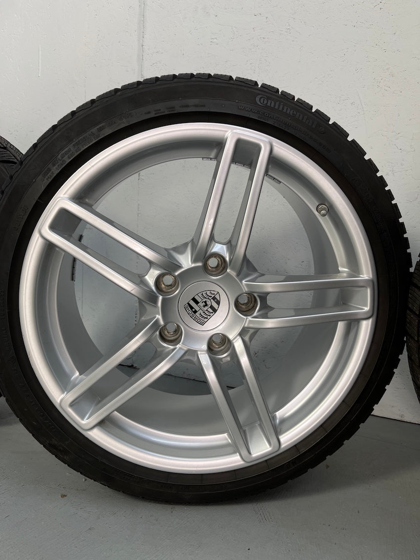 Porsche 991.1 19 Zoll Carrera V 4S C4 Winter Räder Conti 6-7,5mm