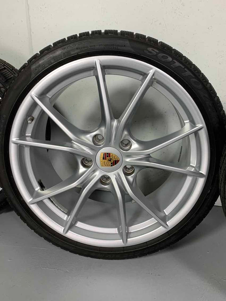 Porsche 991.2 20 Zoll Carrera S C2 Winter Räder Pirelli neuwertige Felgen