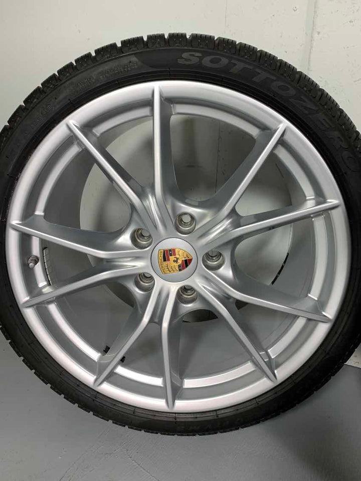 Porsche 991.2 20 Zoll Carrera S C2 Winter Räder Pirelli neuwertige Felgen