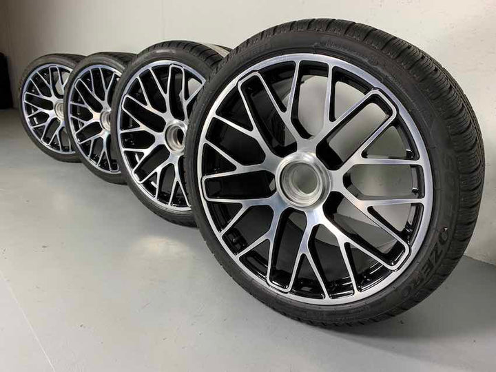 Porsche 991.2 20 Zoll GTS Winter Räder Pirelli DOT2018 TOP RDK