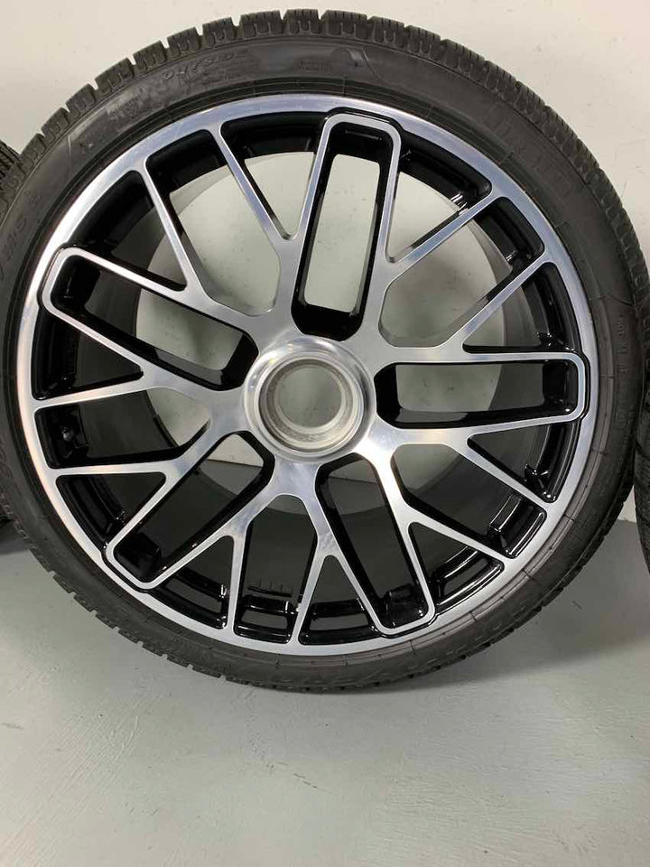 Porsche 991.2 20 Zoll GTS Winter Räder Pirelli DOT2018 TOP RDK