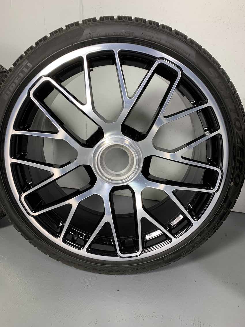 Porsche 991.2 20 Zoll GTS Winter Räder Pirelli DOT2018 TOP RDK