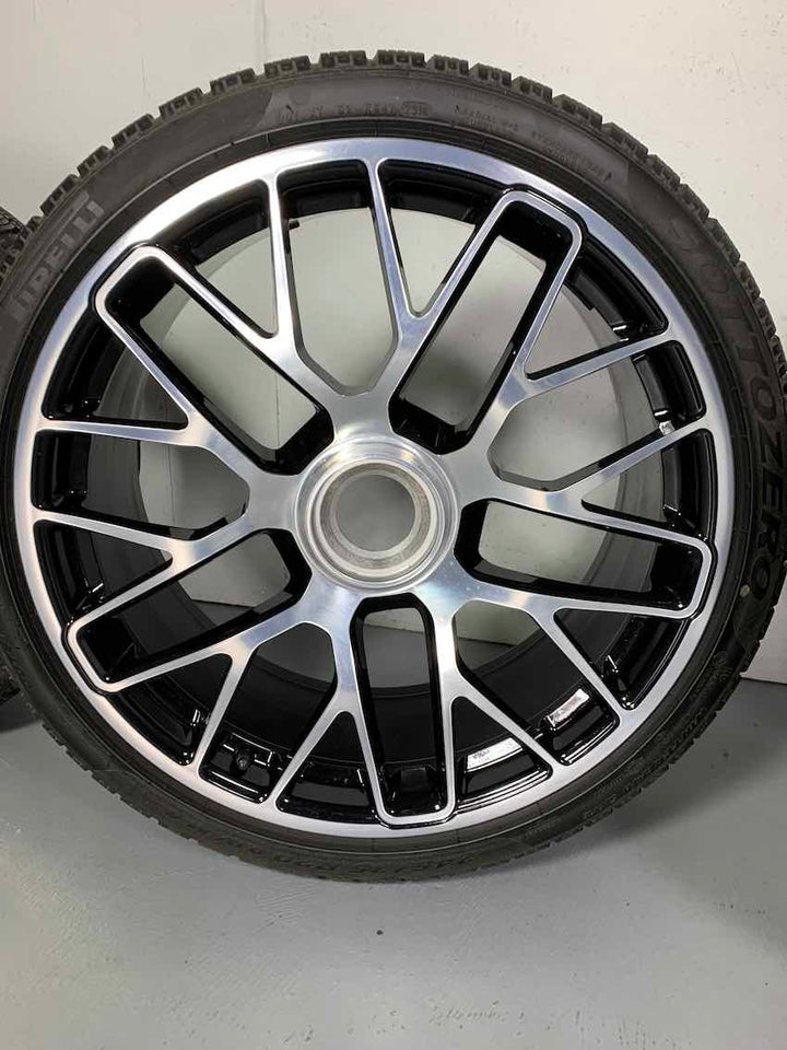 Porsche 991.2 20 Zoll GTS Winter Räder Pirelli DOT2018 TOP RDK