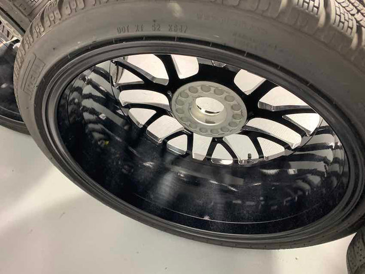 Porsche 991.2 20 Zoll GTS Winter Räder Pirelli DOT2018 TOP RDK