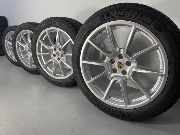 Porsche Macan I 20 Zoll Sport Design Winter Räder Michelin DOT 2022