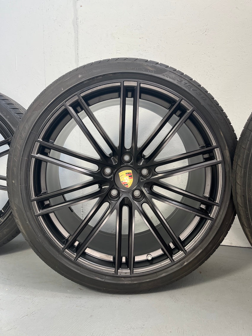 Porsche Cayenne 22 Zoll E3 9Y0 Turbo Sommer Räder mattschwarz TOP