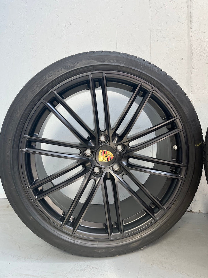 Porsche Cayenne 22 Zoll E3 9Y0 Turbo Sommer Räder mattschwarz TOP