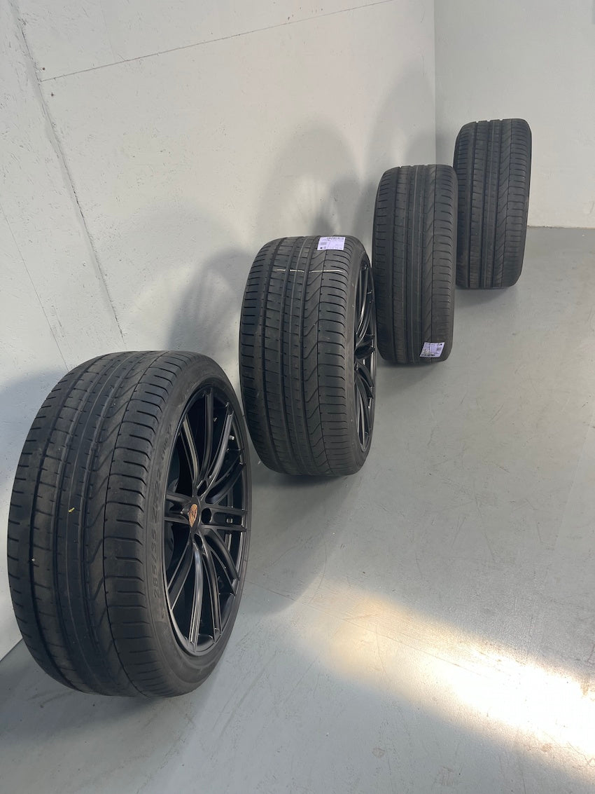 Porsche Cayenne 22 Zoll E3 9Y0 Turbo Sommer Räder mattschwarz TOP
